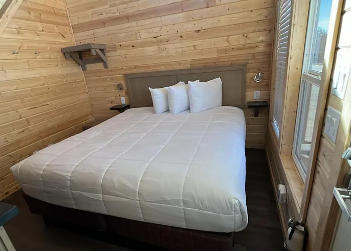Chalet 064a Brand New Peaceful With Loft & King Bed Near Grand Canyon South Rim